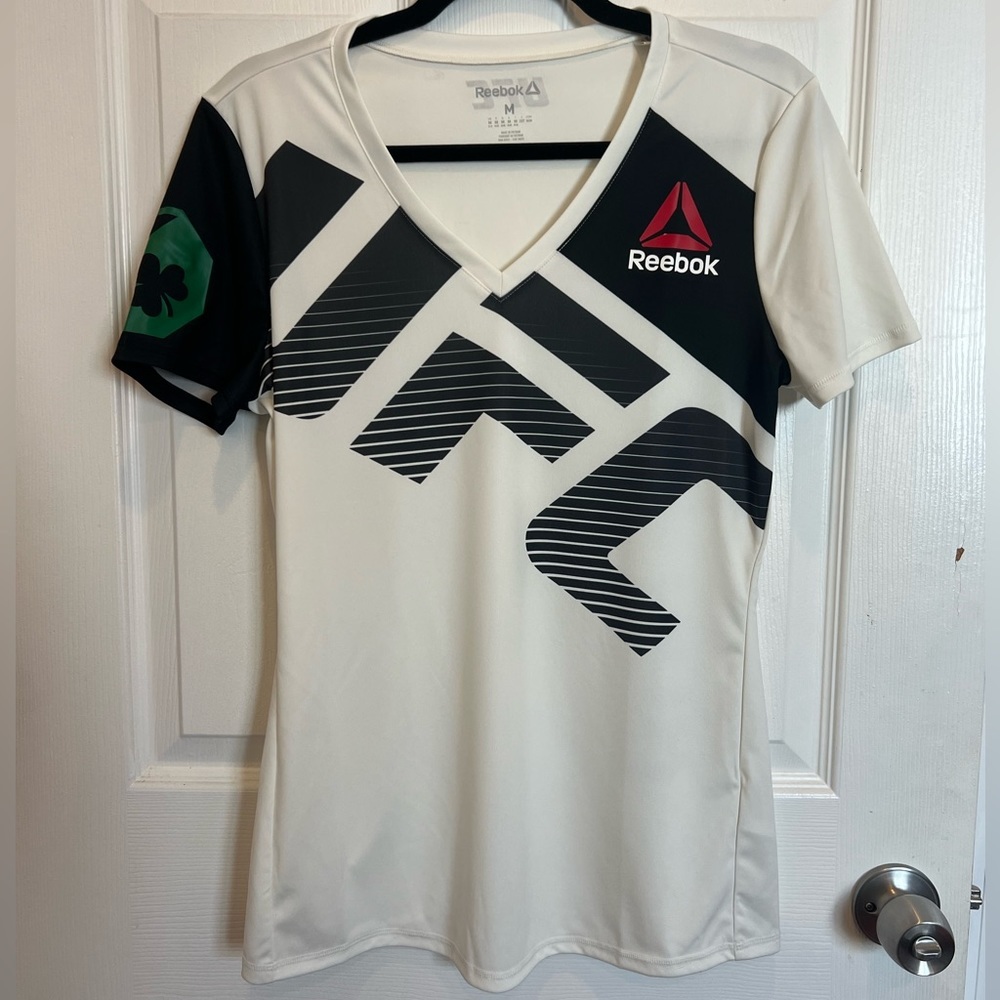 Reebok Conor McGregor UFC Shirt
